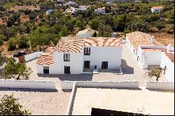 Detached house, 9 bedrooms, for Sale