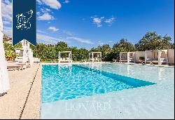 Wonderful luxury relais with pool for sale in Tuscany
