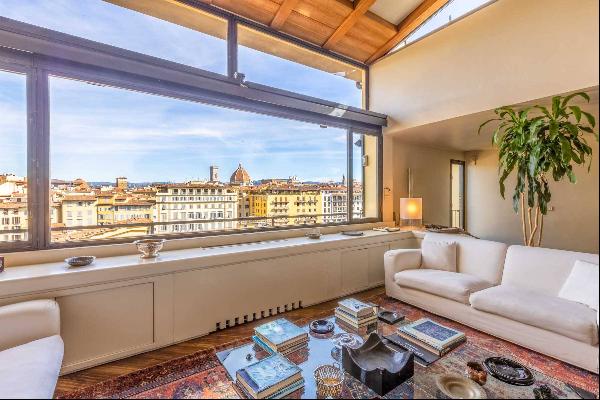 Unique 300 sqm penthouse with terraces in Oltrarno