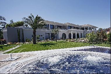 Superb contemporary villa