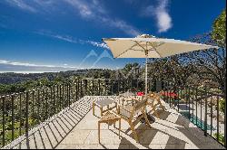 Near Saint-Paul de Vence - Sea view