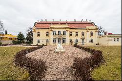 Listed Lordly Manor in Sasinkovo ID 101082