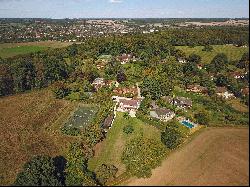 Hockett Lane, Cookham Dean, Berkshire, SL6 9UF