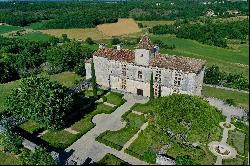 15th century castle classified MH, Renaissance jewel in Quercy