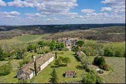 15th century castle classified MH, Renaissance jewel in Quercy