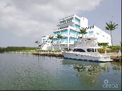 AIRPORT INDUSTRIAL PARK CANAL, George Town 