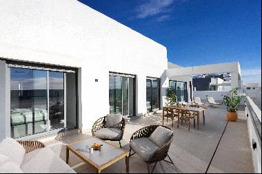 3 Bedroom Penthouse in Costa del Sol, Estepona, Marbella