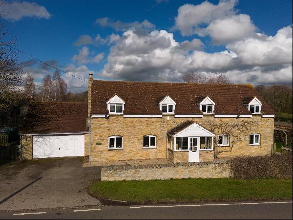 A delightful stone-built family home on the outskirts of Ardens Grafton.