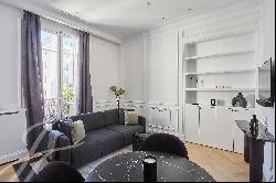 Aveneu Montaigne - Luxurious one bedroom apartment