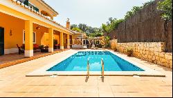 5 Bedroom Villa with 2 Bedroom Annex, for sale, in Alvor, Algarve