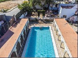 Detached Villa with holiday licence and panoramic views of Seville