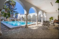 Detached Villa with holiday licence and panoramic views of Seville