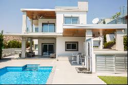 Private Four Bedroom Villa in Limassol