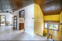 Bright, attractive architectural property in Lagord