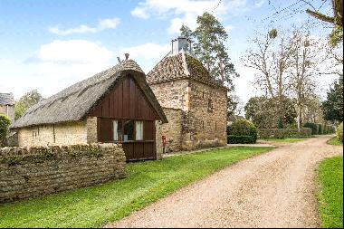 The Dovecote, Casewick, Stamford, Lincolnshire, PE9 4RX