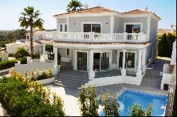 House, 5 bedrooms, for Sale