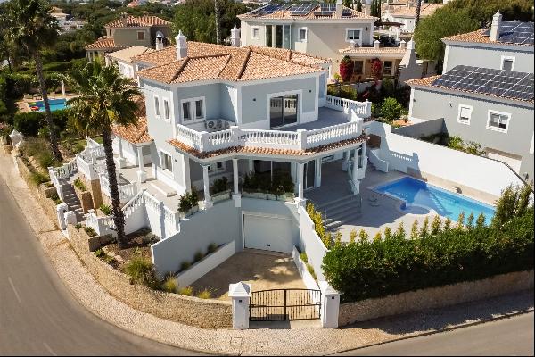 House, 5 bedrooms, for Sale