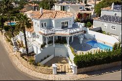 House, 5 bedrooms, for Sale