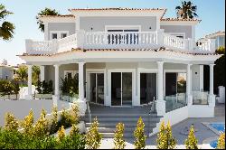 House, 5 bedrooms, for Sale