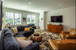 Updated Downtown San Mateo Condo