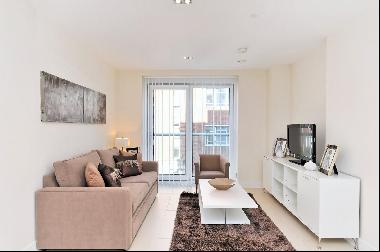 Stylish 1 bedroom apartment to rent in The Bezier development in Old Street, EC1Y