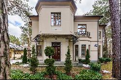 Sophisticated and elegant villa in Jurmala