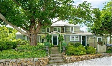 RATE IS WEEKLY Historic home just a stone's throw away from downtown Nantucket. Natural li