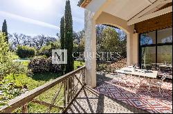 Quinsac - VILLA with 1.5 ha of land and outbuilding