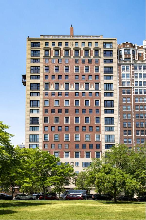 2430 N. Lakeview Avenue, #5-6S, Chicago, IL, 60614