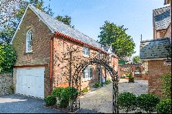 Rowlands Hill, Wimborne, Dorset, BH21 1AN