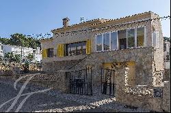 Villa for renovation in perfect location Sant Elm