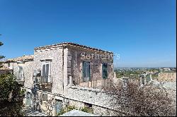 19th century villa nestled in the hills of Frigintini