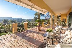 Mougins - In a gated Domaine overlooking the golf course