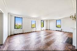 Rare Full Floor Emery Roth 12-Room on Central Park