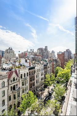 Rare Full Floor Emery Roth 12-Room on Central Park