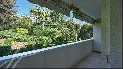 Renovated apartment 50 meters from the beach