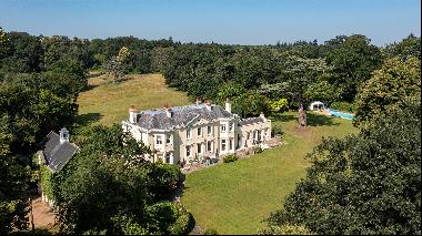 A handsome 18th century Grade II listed country house set within 17 acres of stunning park