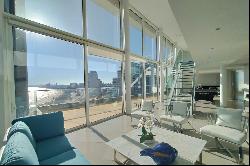 Luxurious penthouse with unparalleled views