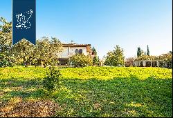 Wonderful villa with an outbuilding for sale on the hills on the outskirts of Verona