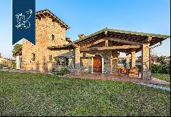 Elegant estate in a rustic style for sale close to lakes Iseo and Garda