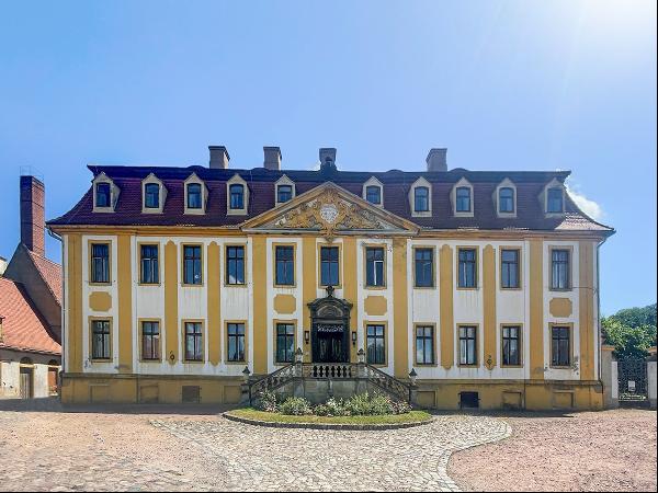 Imperial Baroque Castle Seußlitz between Dresden & Meißen - Investment Project