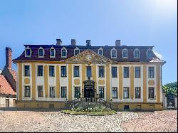 Imperial Baroque Castle Seußlitz between Dresden & Meißen - Investment Project