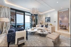 Chic Luxury Apartment with Full Sea Views