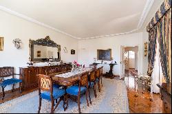 Detached house, 7 bedrooms, for Sale