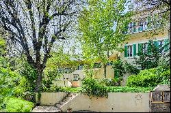 Marseille 7th, Corniche Kennedy - House with sea view and garden