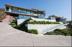 House in Hacienda Chicureo condominium