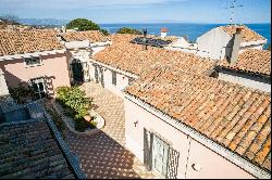 Late 19th century villa with pool in historic center