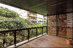 Apartment with balcony in Leblon