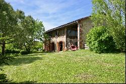 Country house 1 hour from Toulouse on 2 ha, very quiet!
