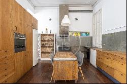 250 SQM BRIGHT FLAT IN THE HEART OF BARCELONA, Barcelona 08007